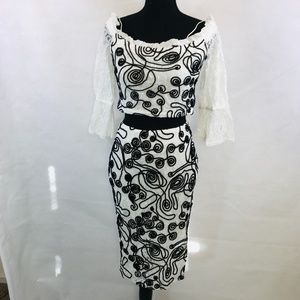 ENTRY white lace black swirl design SKIRT SET MED